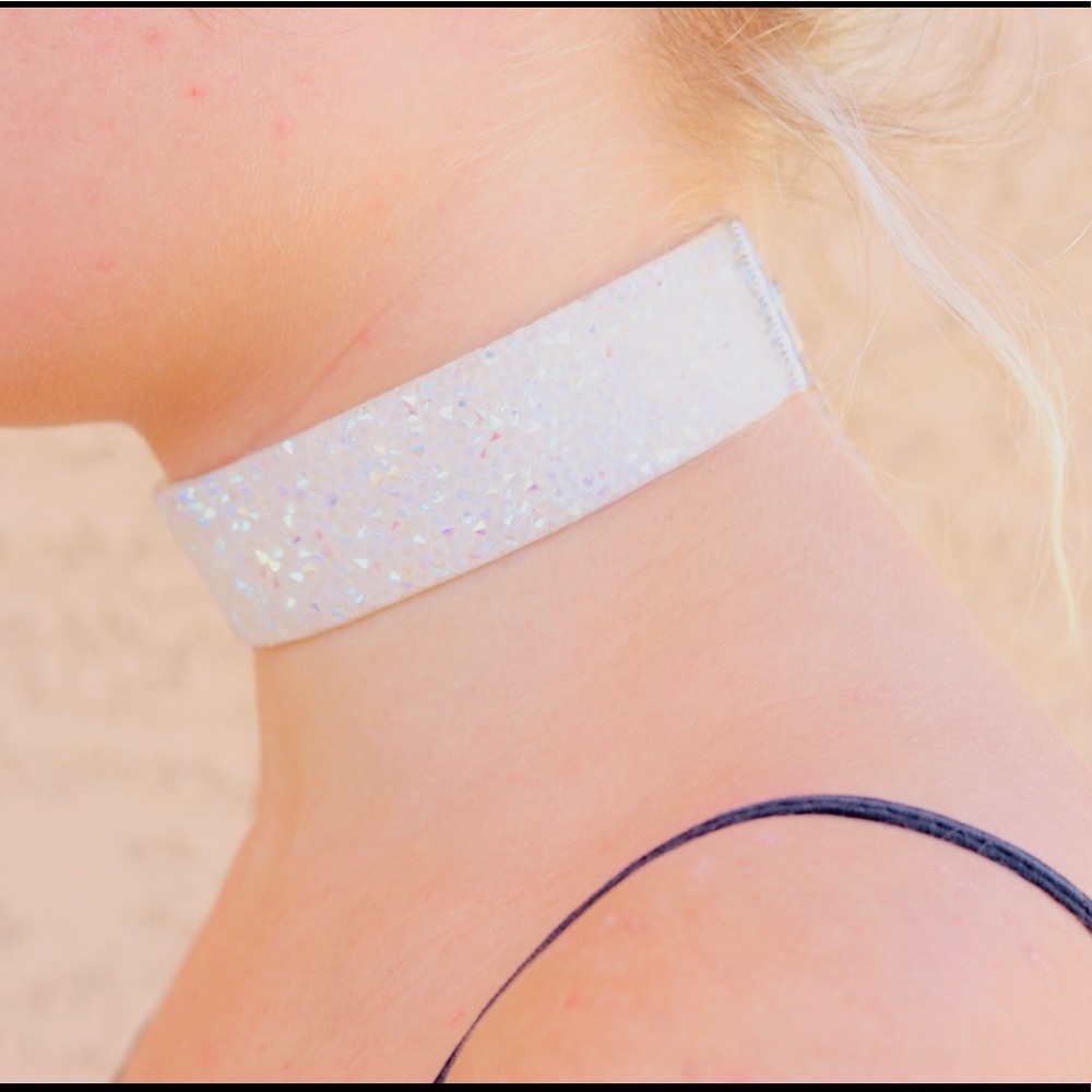 Shimmer rhinestone choker